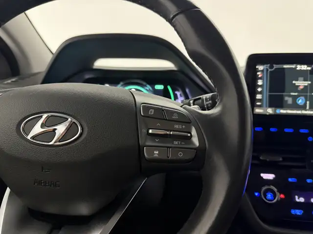 Hyundai Ioniq view 23