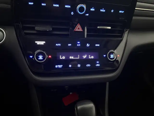Hyundai Ioniq view 26