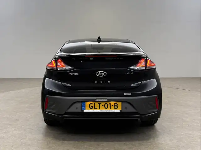 Hyundai Ioniq view 9