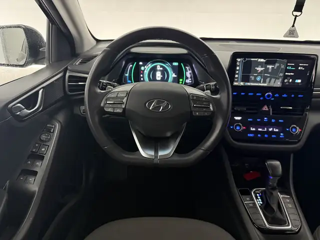 Hyundai Ioniq view 14