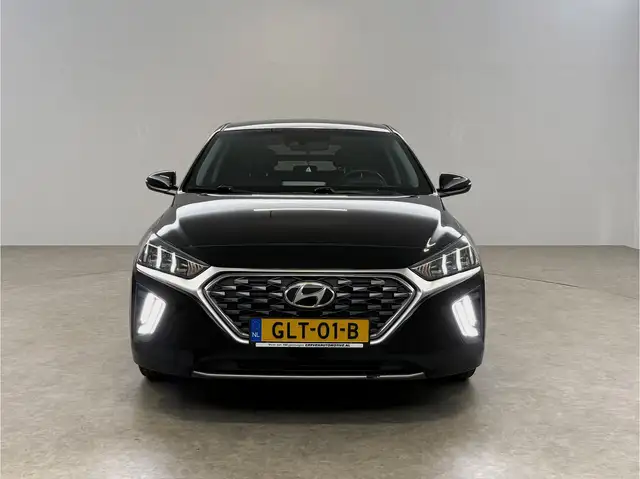 Hyundai Ioniq view 8