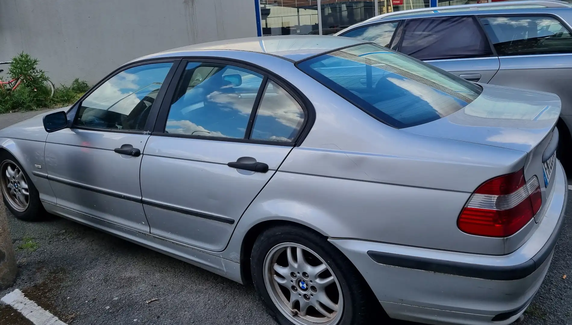 BMW 320 320 d - 2