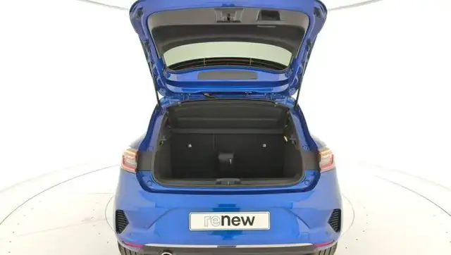 Renault Clio view 2