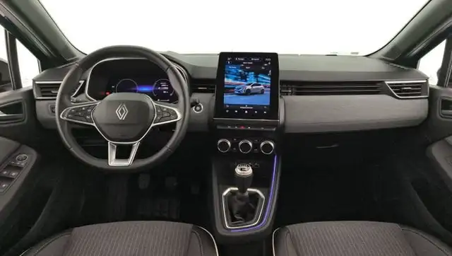 Renault Clio view 15