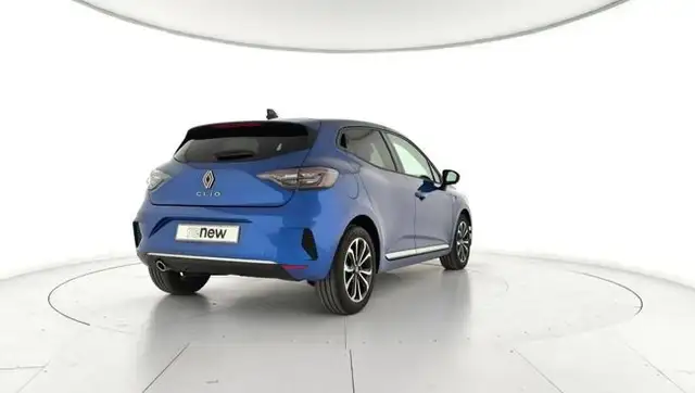 Renault Clio view 4