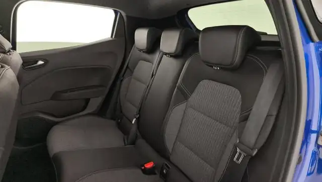 Renault Clio view 13
