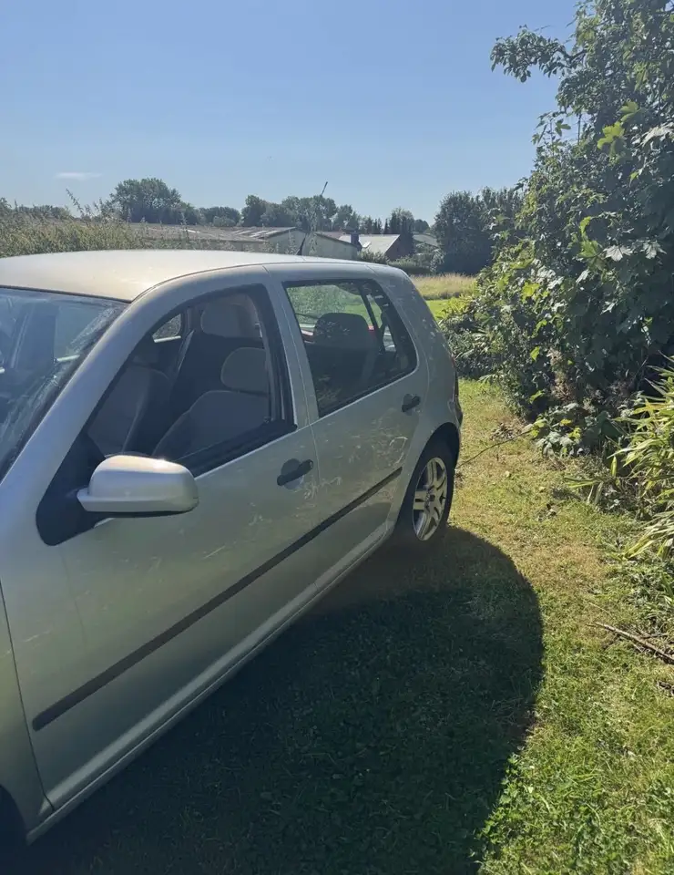 Volkswagen Golf 1.6SR Zahnriemen/inspektion Neu Tüv Bis 27, foto 3
