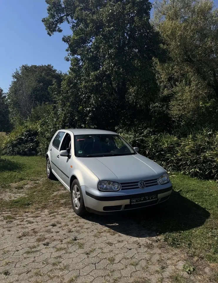 Volkswagen Golf 1.6SR Zahnriemen/inspektion Neu Tüv Bis 27, foto 1