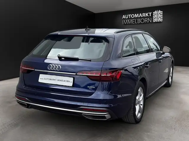Audi A4 view 7