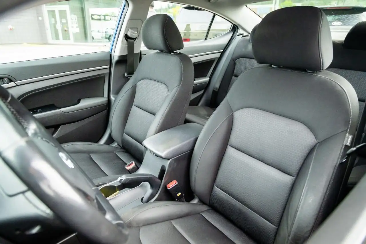 Hyundai ELANTRA снимка Hyundai ELANTRA