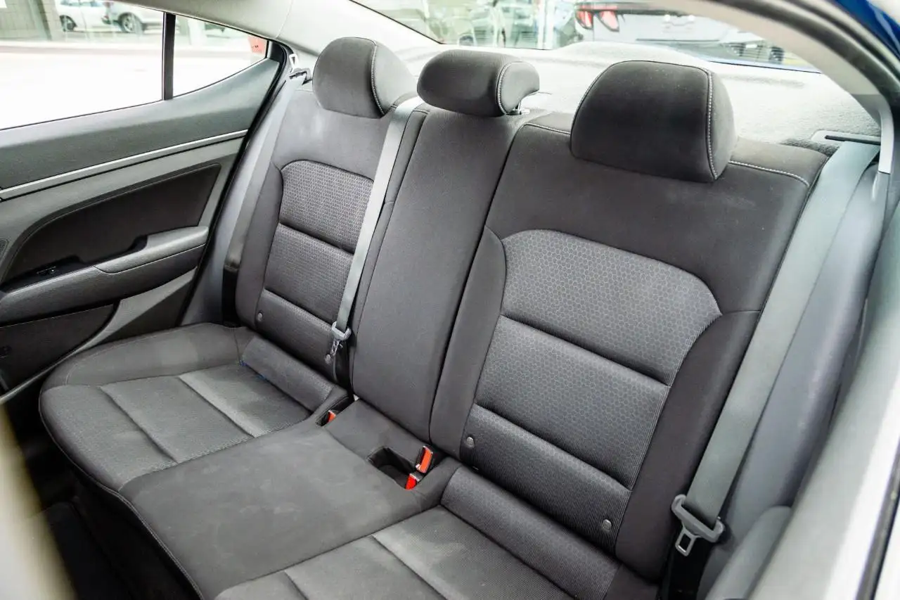 Hyundai ELANTRA снимка Hyundai ELANTRA