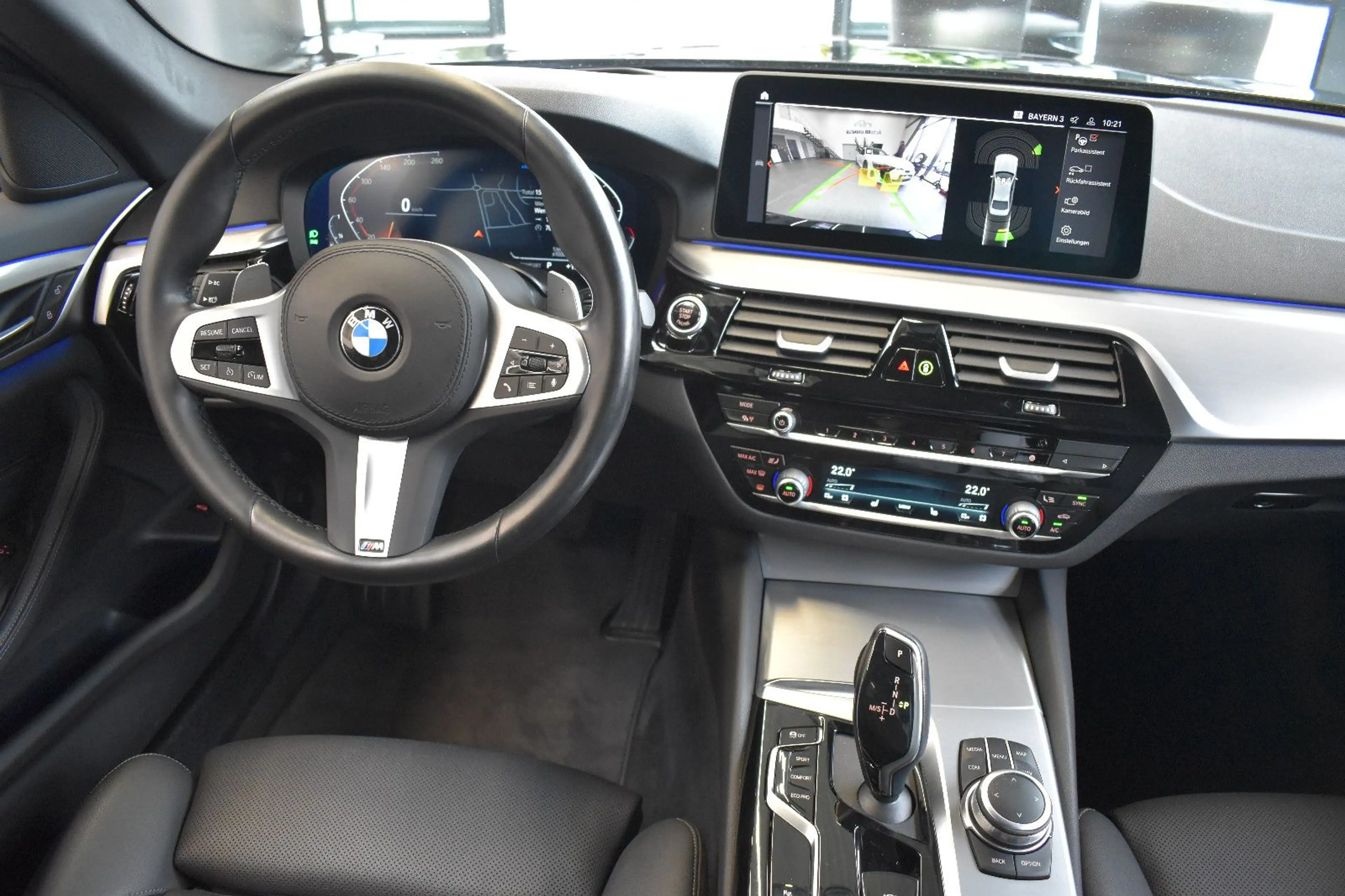 BMW 520 d Limo xDrive Autom. Laser~Live~HUD~Leder~RFK — photo 10