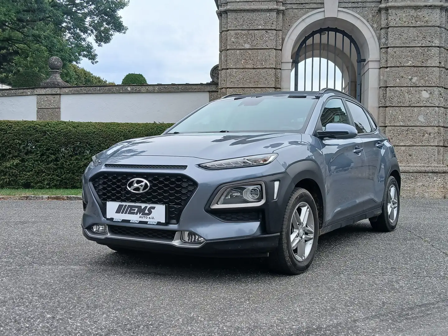 Hyundai KONA 46tkm*KAMERA*PICKERL NEU*SITZHEIZUNG* Grau - 2