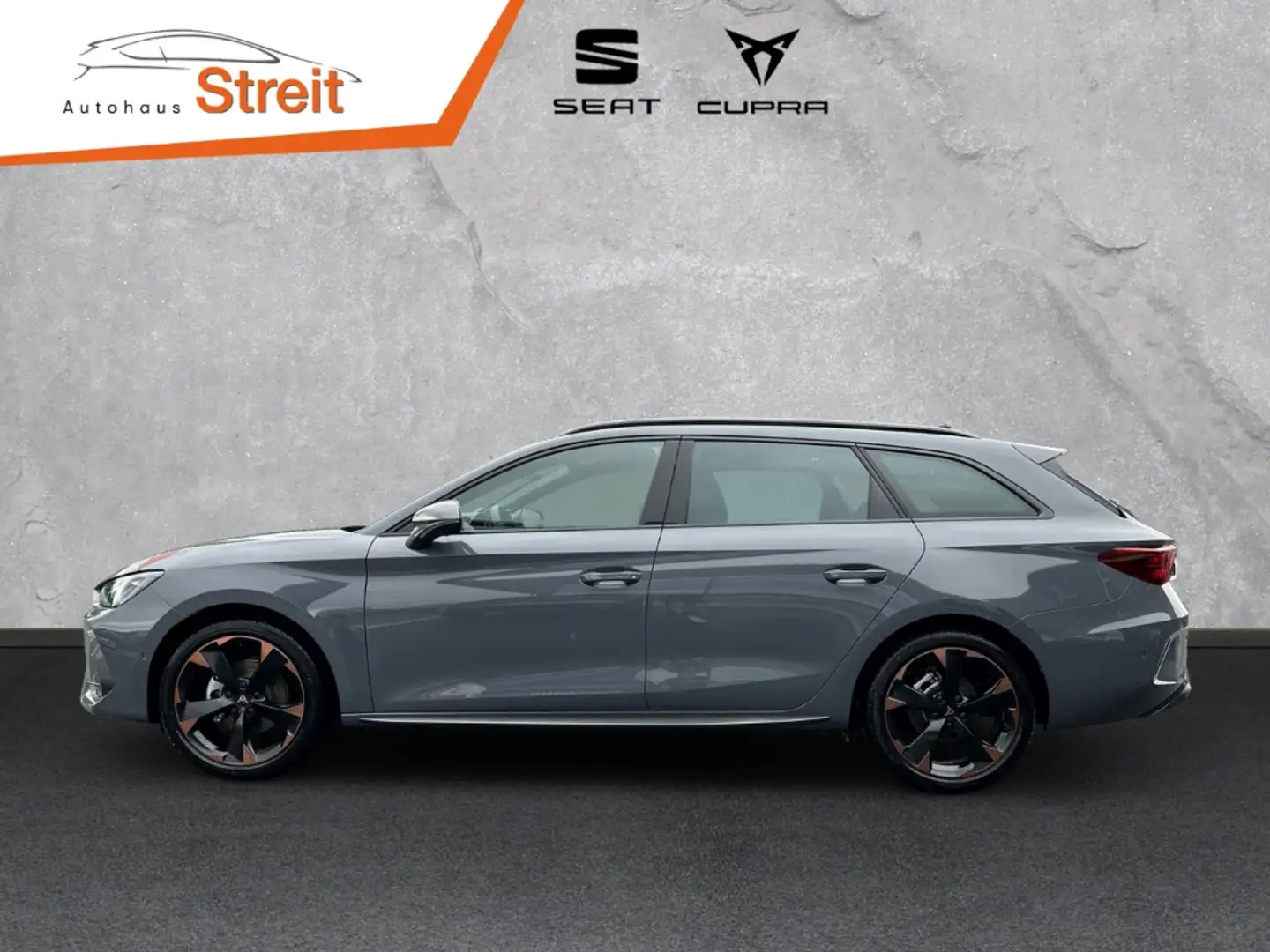 CUPRA Leon SPORTSTOURER 1.5 eTSI 110 kW DSG Pano Matrix LED S Grau - 2