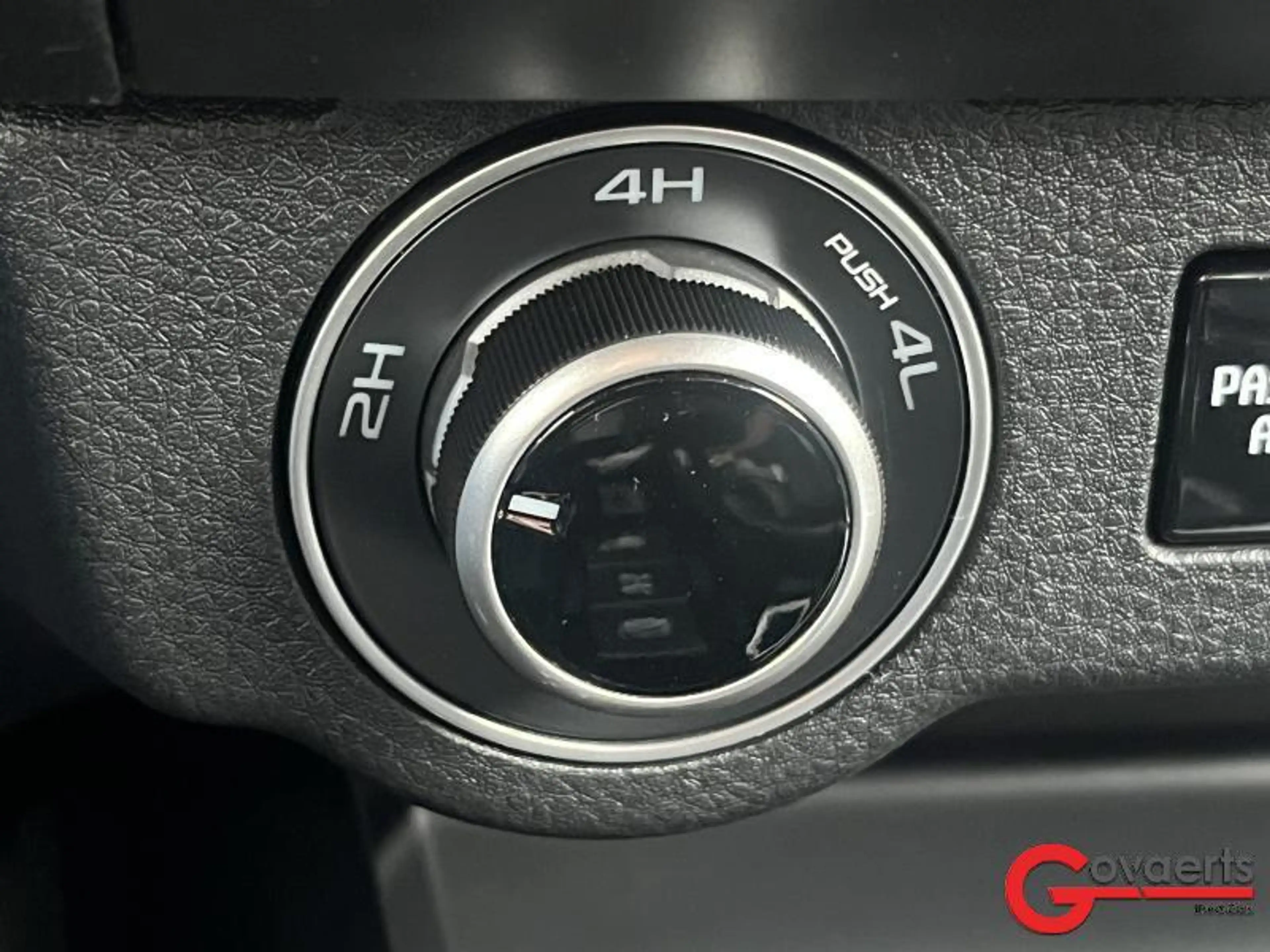 Isuzu D-Max V-CROSS — photo 14