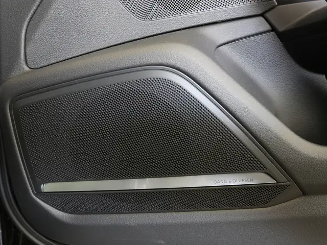 Audi S7 view 14
