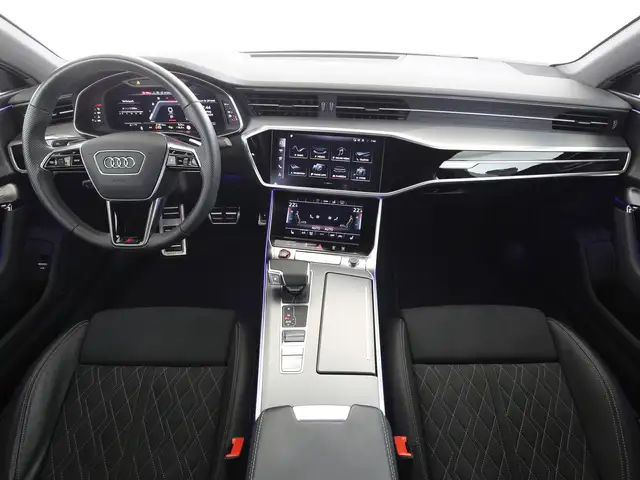 Audi S7 view 11