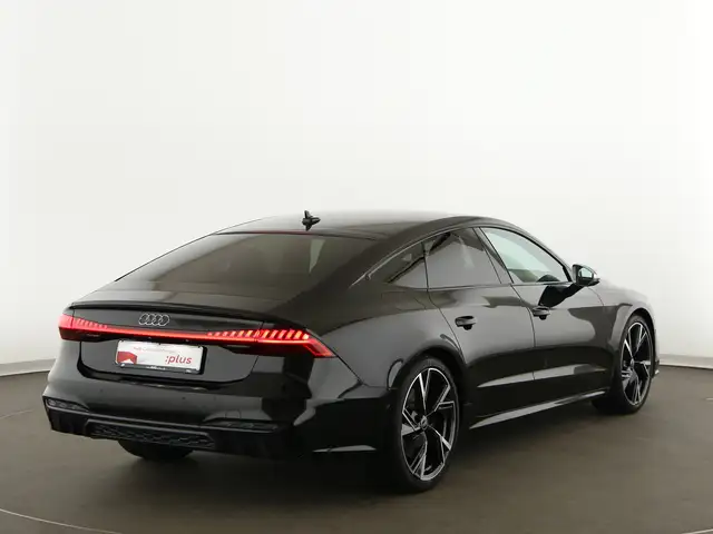 Audi S7 view 7