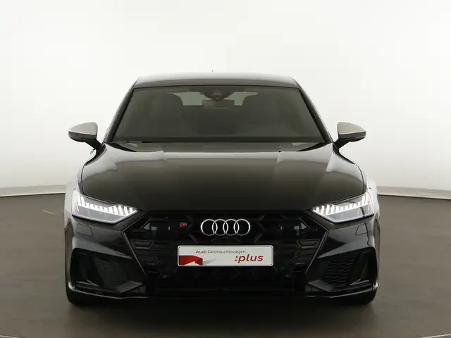 Audi S7 view 3