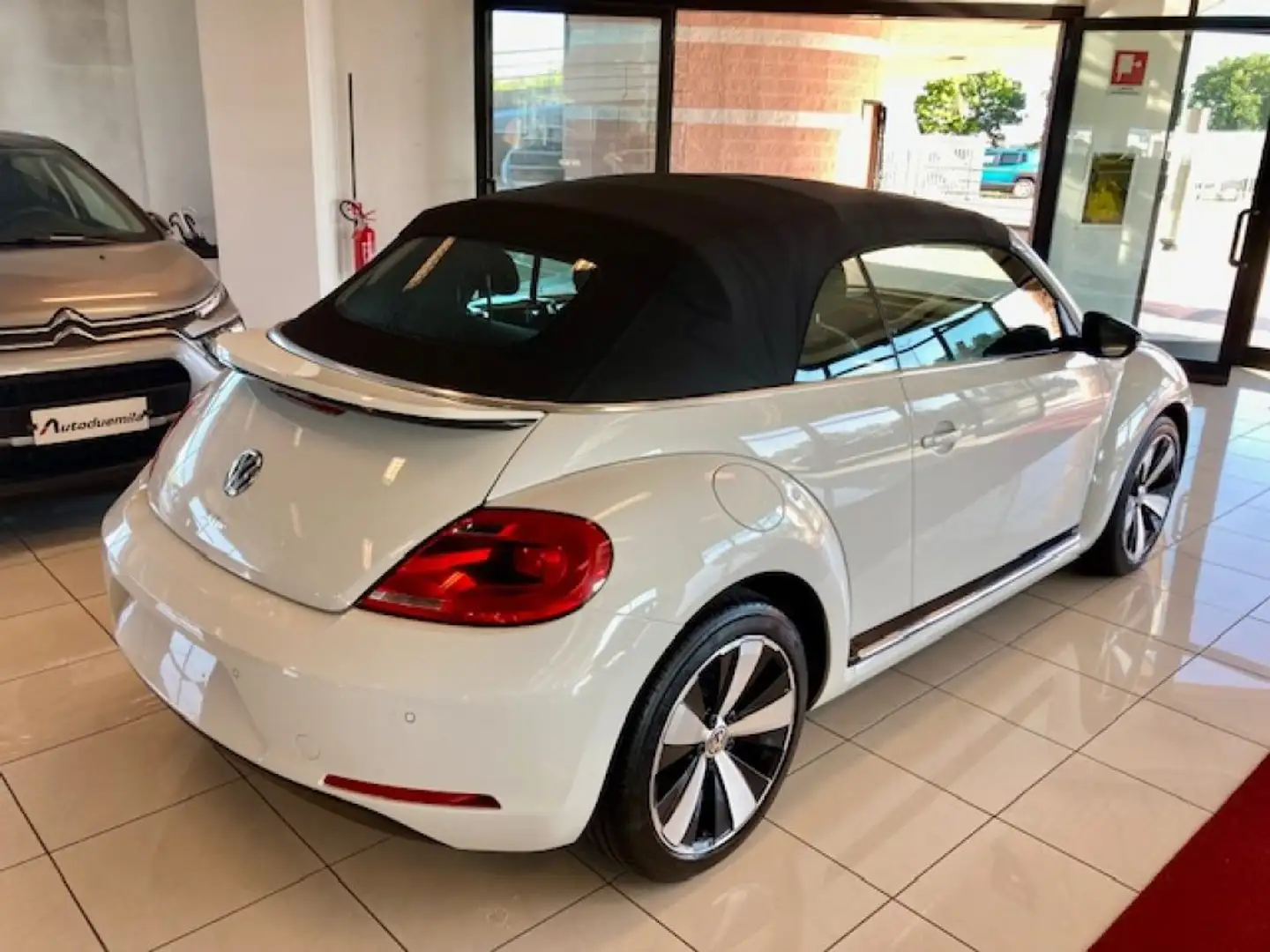 Volkswagen Maggiolino Cabrio 1.4 TSI Sport PREZZO REALE !! Wit - 2