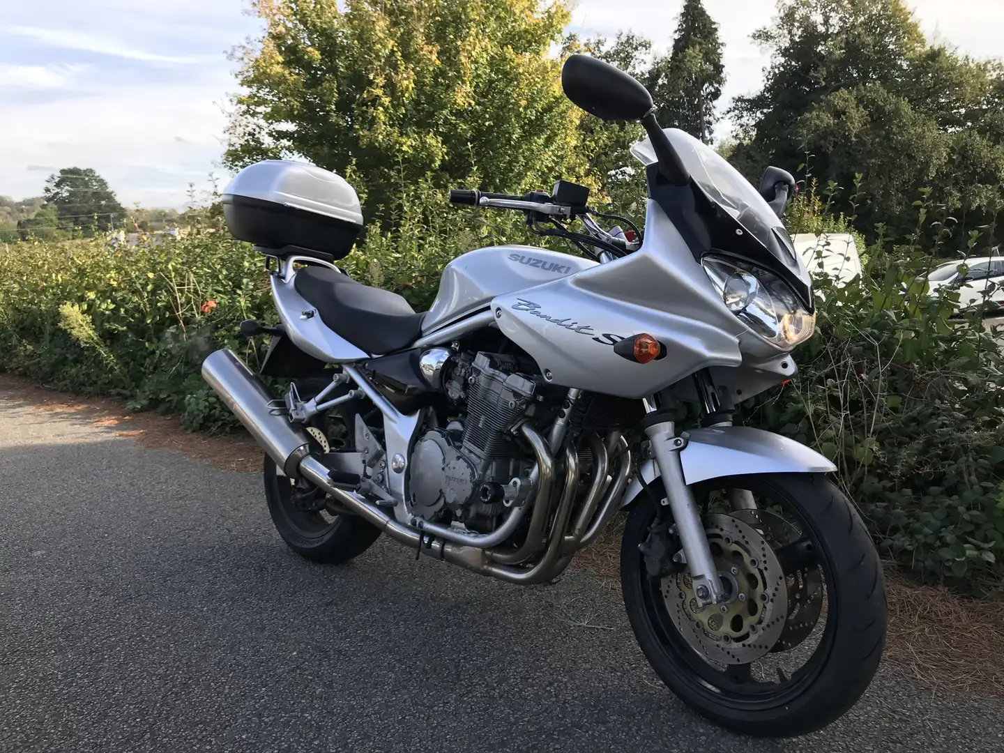 Suzuki GSF 600 Gris - 1