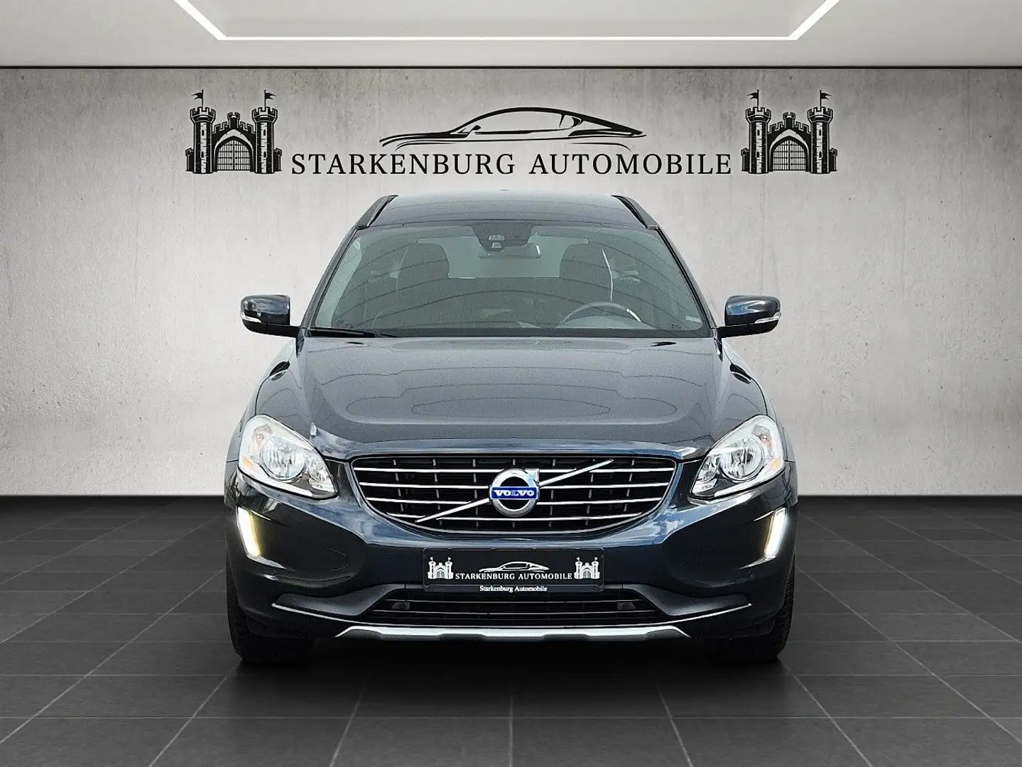 Volvo XC60 Momentum/1.Hand/Navi/Tempomat/46Tkm Grau - 2