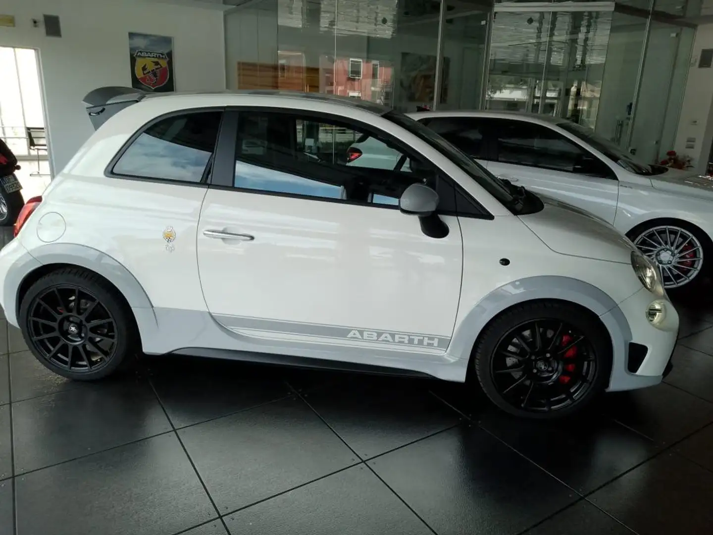 Abarth 695 1.4 t-jet 70th 180cv Bianco - 2