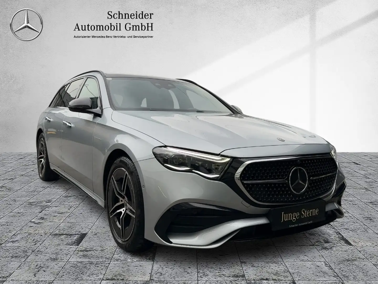 Mercedes-Benz E 300 de 4MATIC T-Modell mit EQ Hybrid Technologie AMG Argent - 2