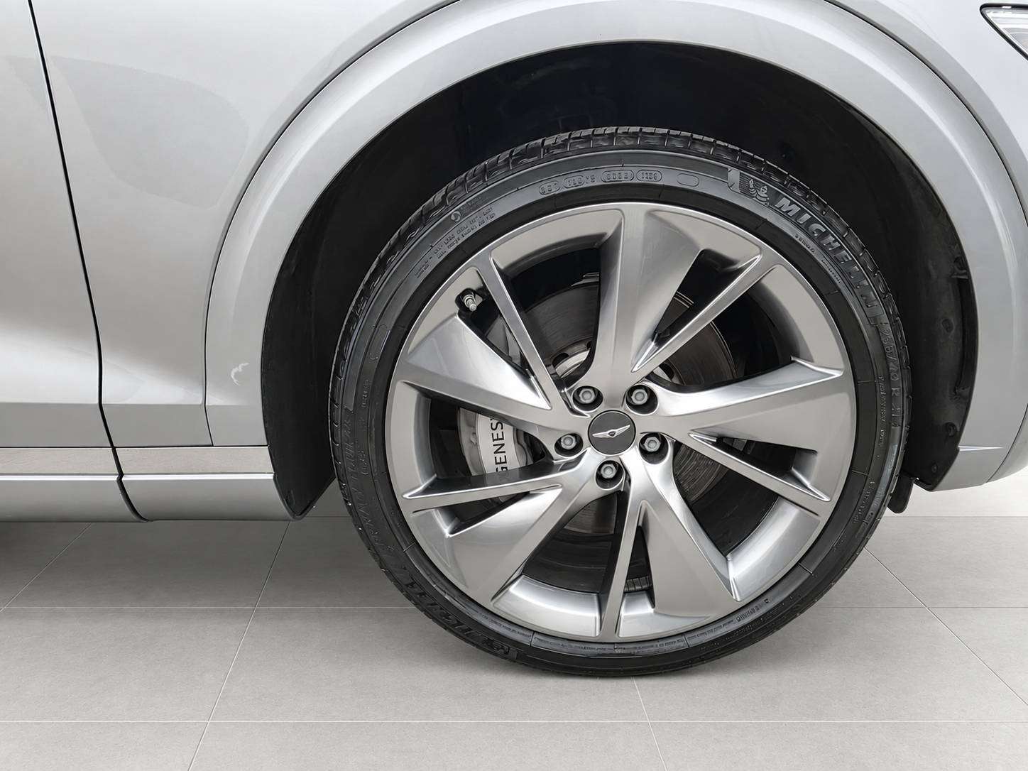 2025 Genesis GV70