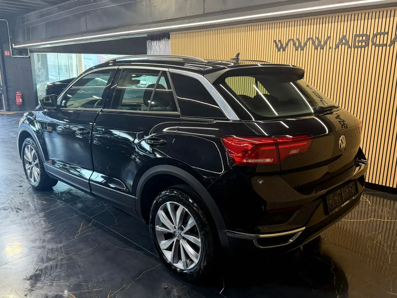 Volkswagen T-Roc 1.5 TSI ACT * SPO R T * GAR 12 MOIS * 1ER PROP, миниатюра 3