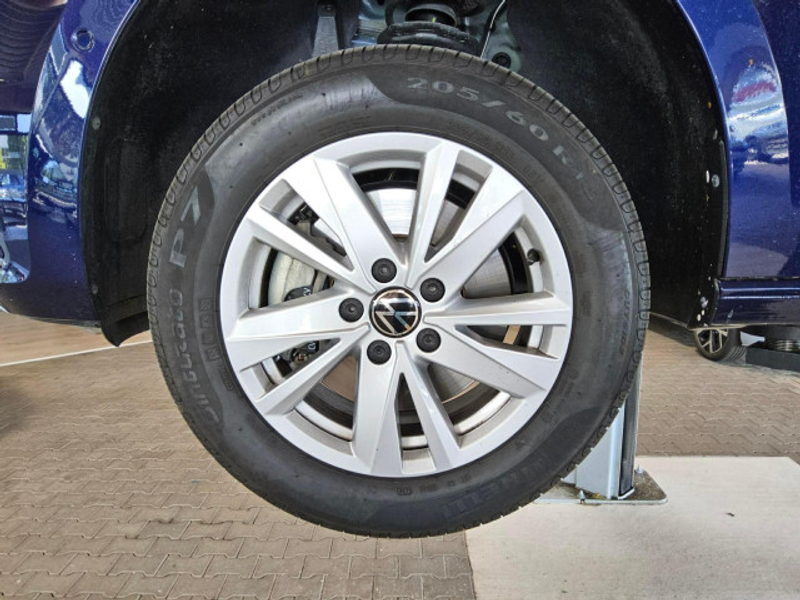Volkswagen Touran Comfortline 1.5 TSI DSG — photo 7
