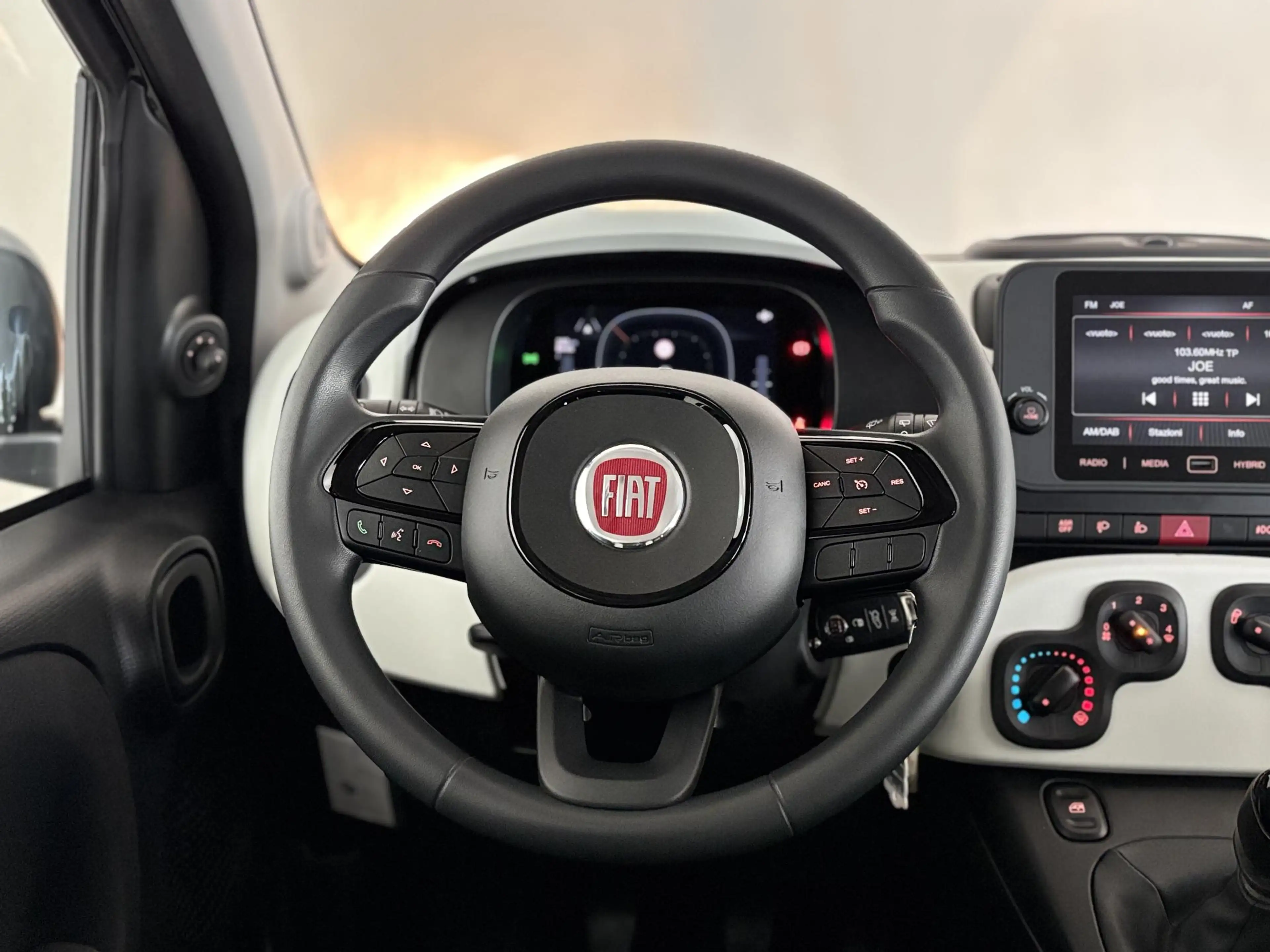 Fiat Pandina 1.0 Cross | Apple/Android | Cruise Control | Parke — photo 14