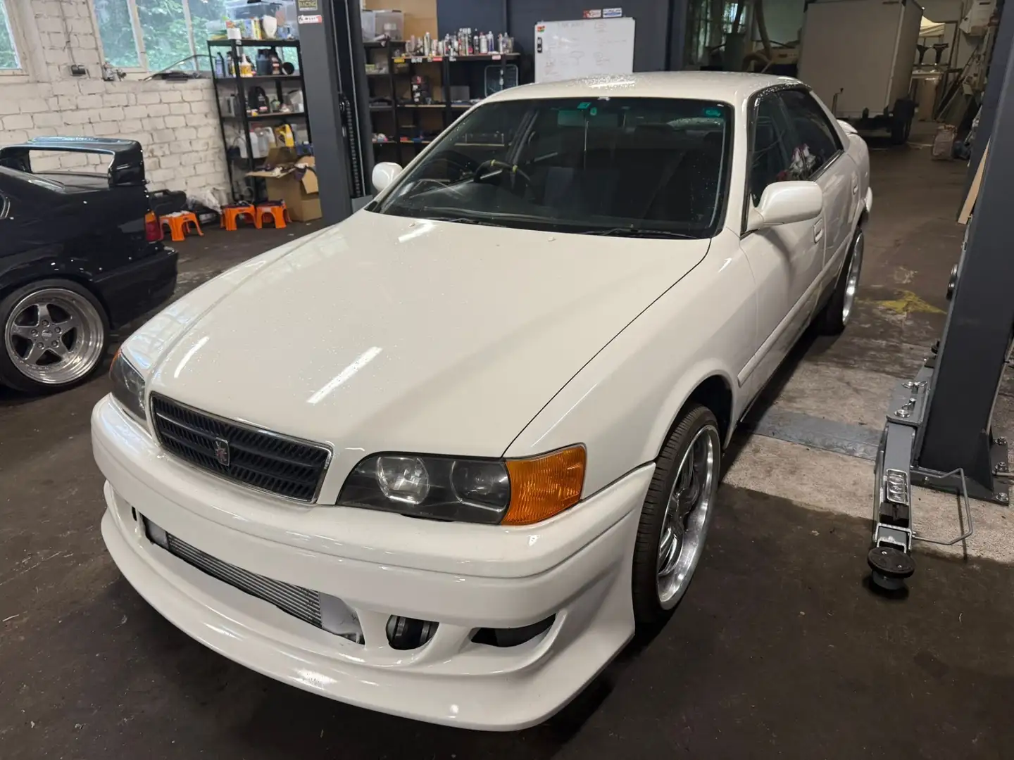 Toyota Chaser Biały - 1