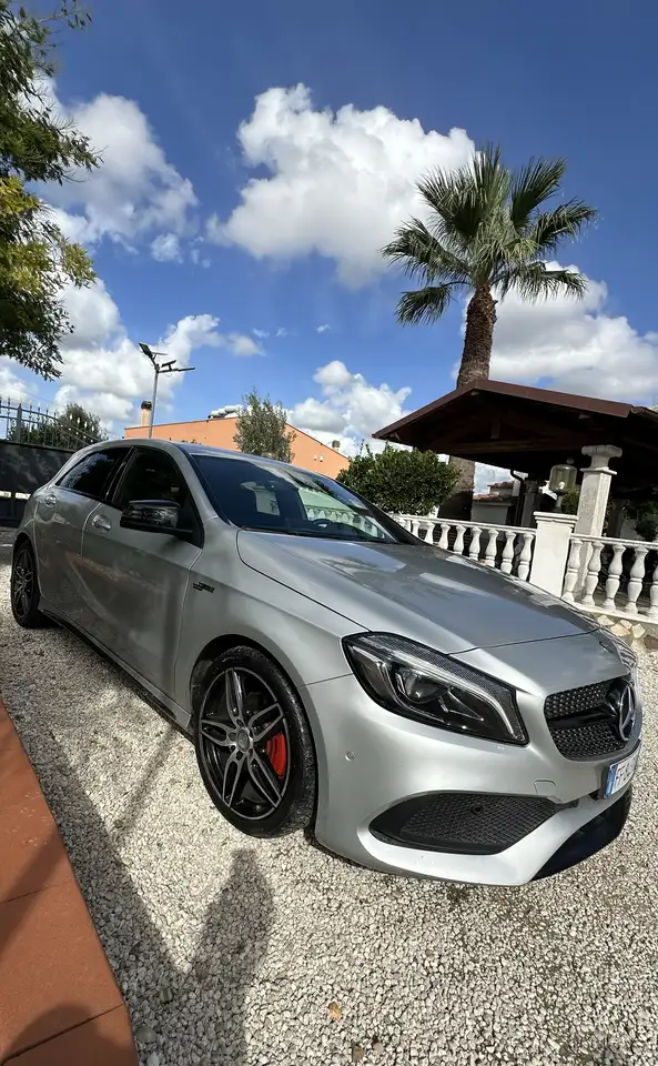 Mercedes-Benz A 180