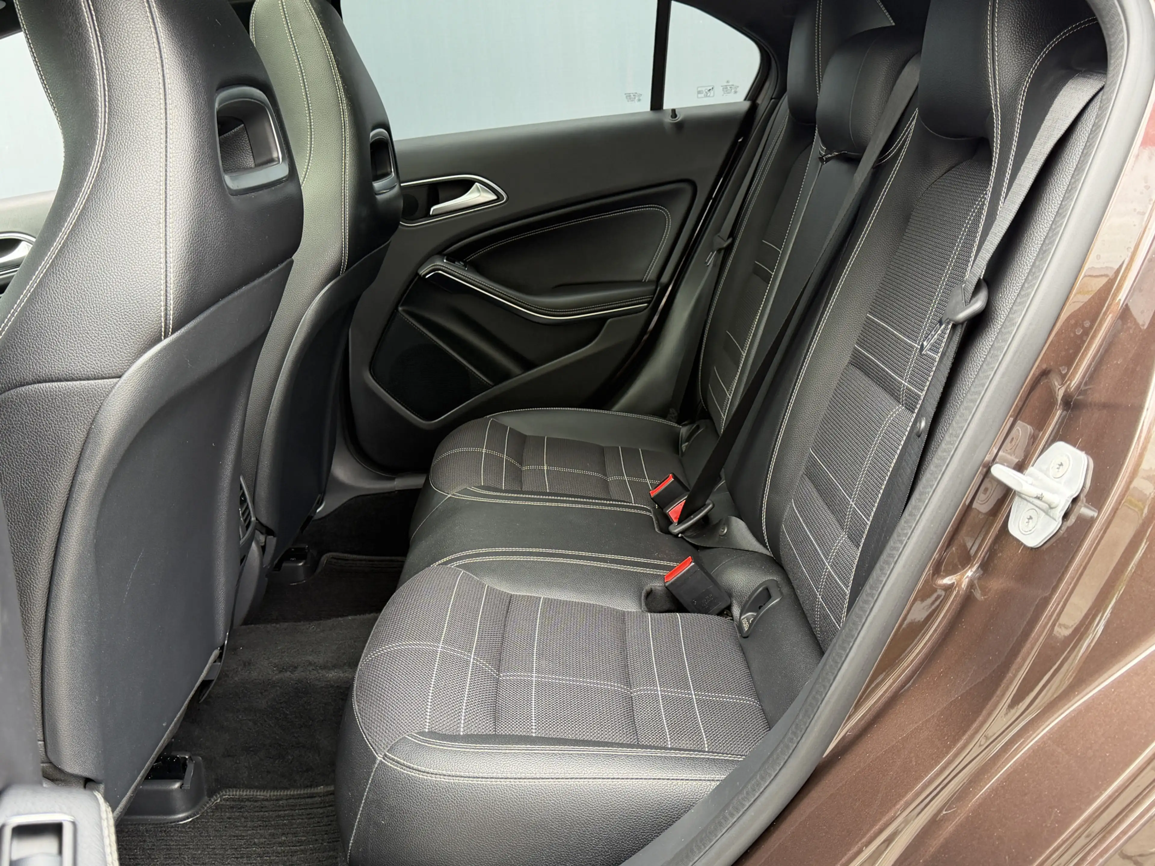 Mercedes-Benz A 220 BWJ 2016 | 220D 177PK AUTOMAAT | PANO DAK | CLIMA — photo 6