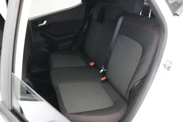 Ford Fiesta view 11