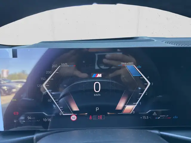BMW 4 Series view 10