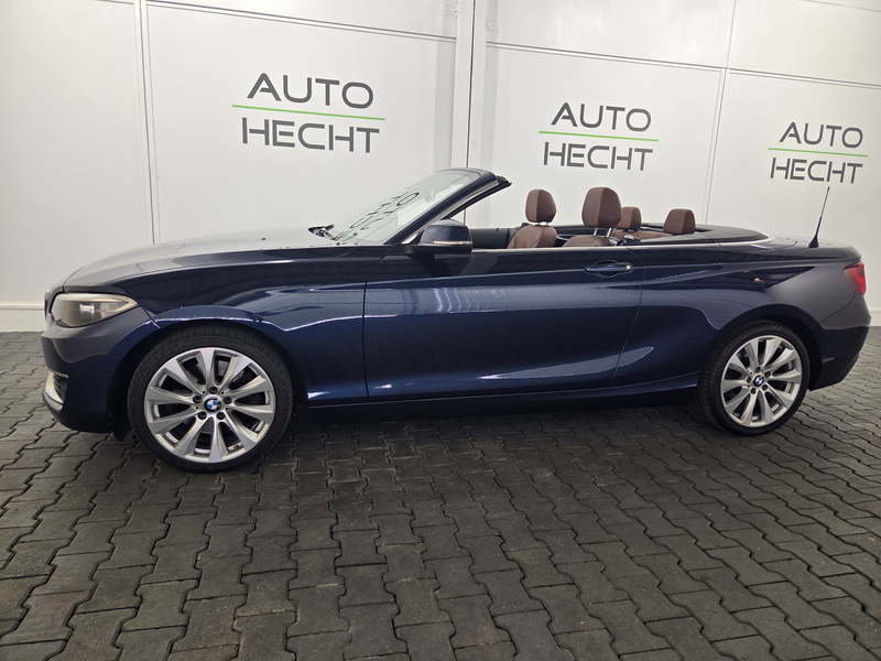 BMW 230 i Cabrio Luxury Line, Harman Kardon, Kamera — photo 7