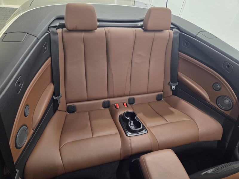 BMW 230 i Cabrio Luxury Line, Harman Kardon, Kamera — photo 13