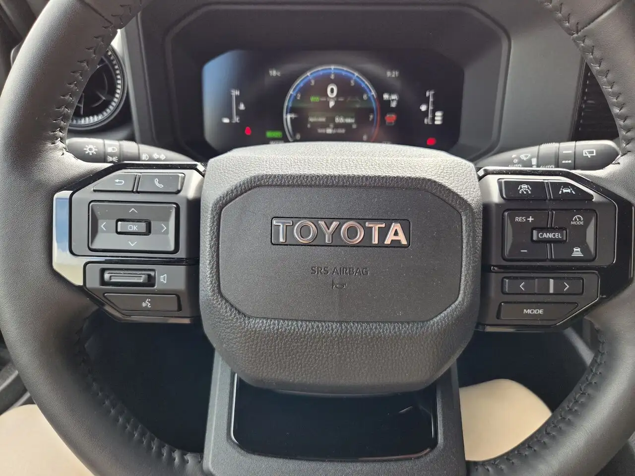 Toyota Land Cruiser снимка Toyota Land Cruiser