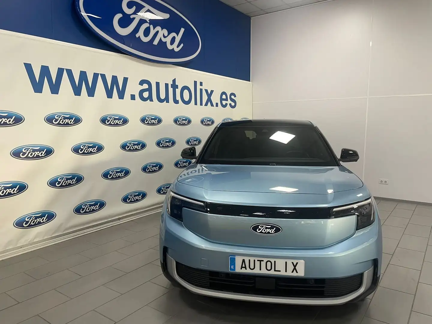 Ford Explorer Premium RWD Rango Extendido 77kWh - 2