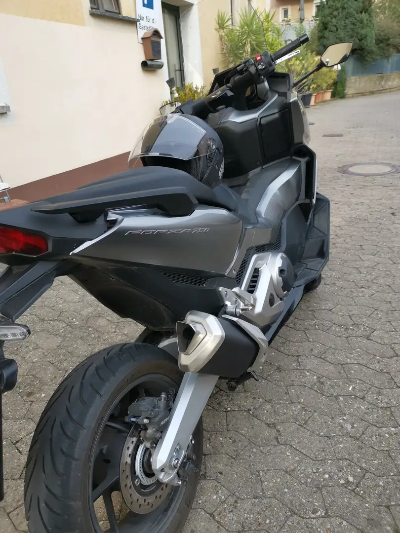 Honda Forza 750 Szary - 1