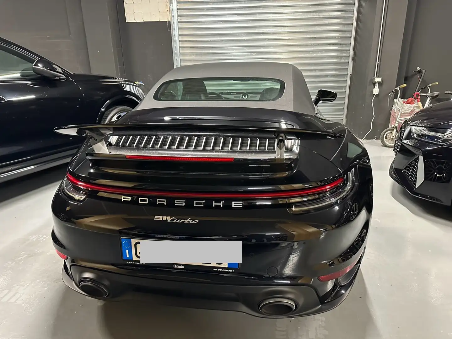 Porsche 992 Cabrio 3.7 Turbo auto Noir - 2