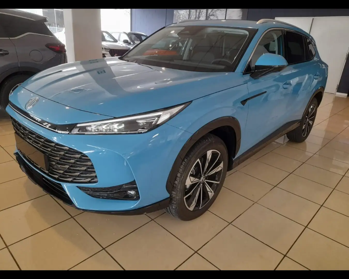MG HS NEW  1.5 T DCT COM Argent - 2