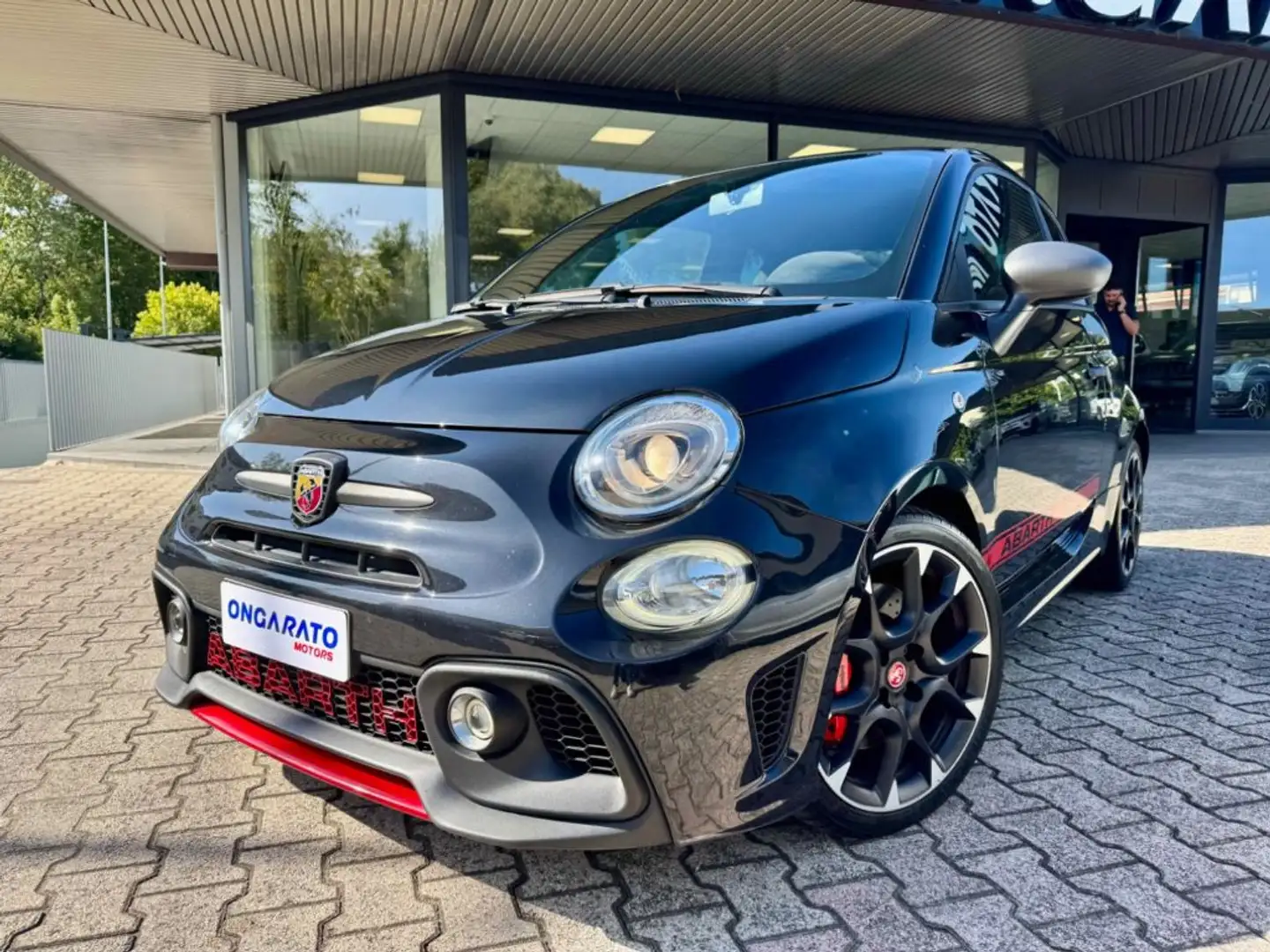 Abarth 595 Competizione 1.4 Turbo T-Jet 180 CV Competizione Zwart - 2