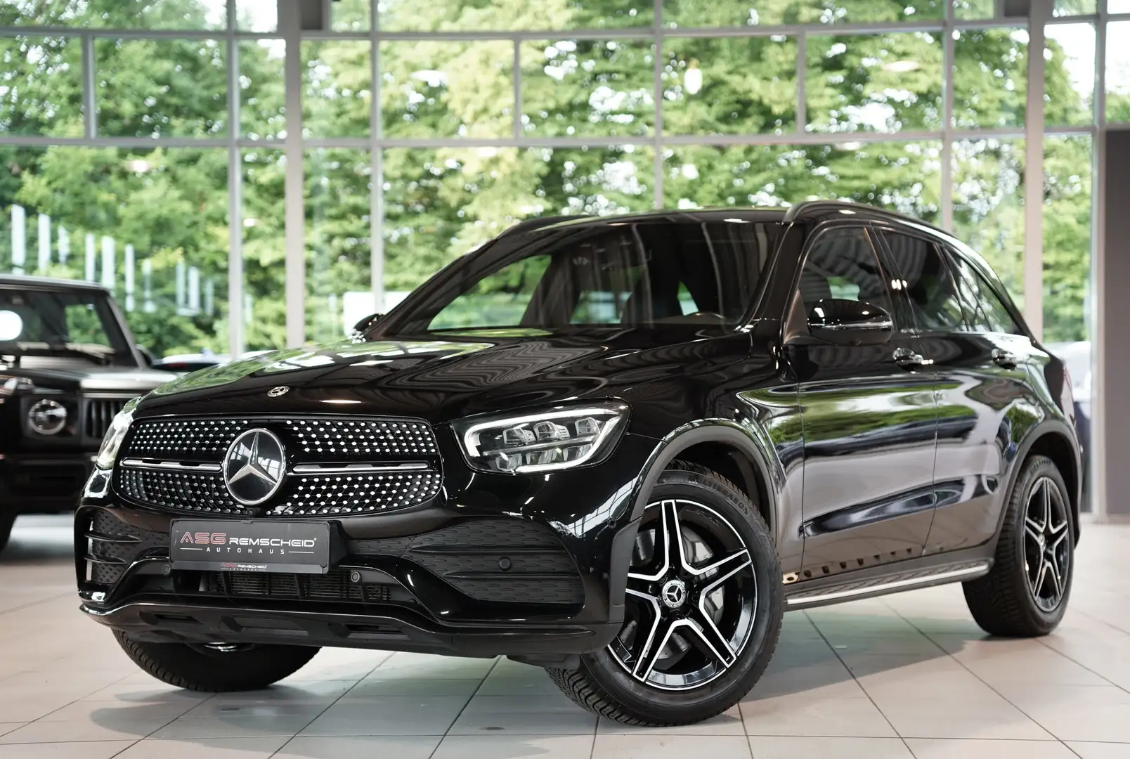 Mercedes-Benz GLC 200 4M AMG Line *Digital*Night*Standhzg*360° Schwarz - 1