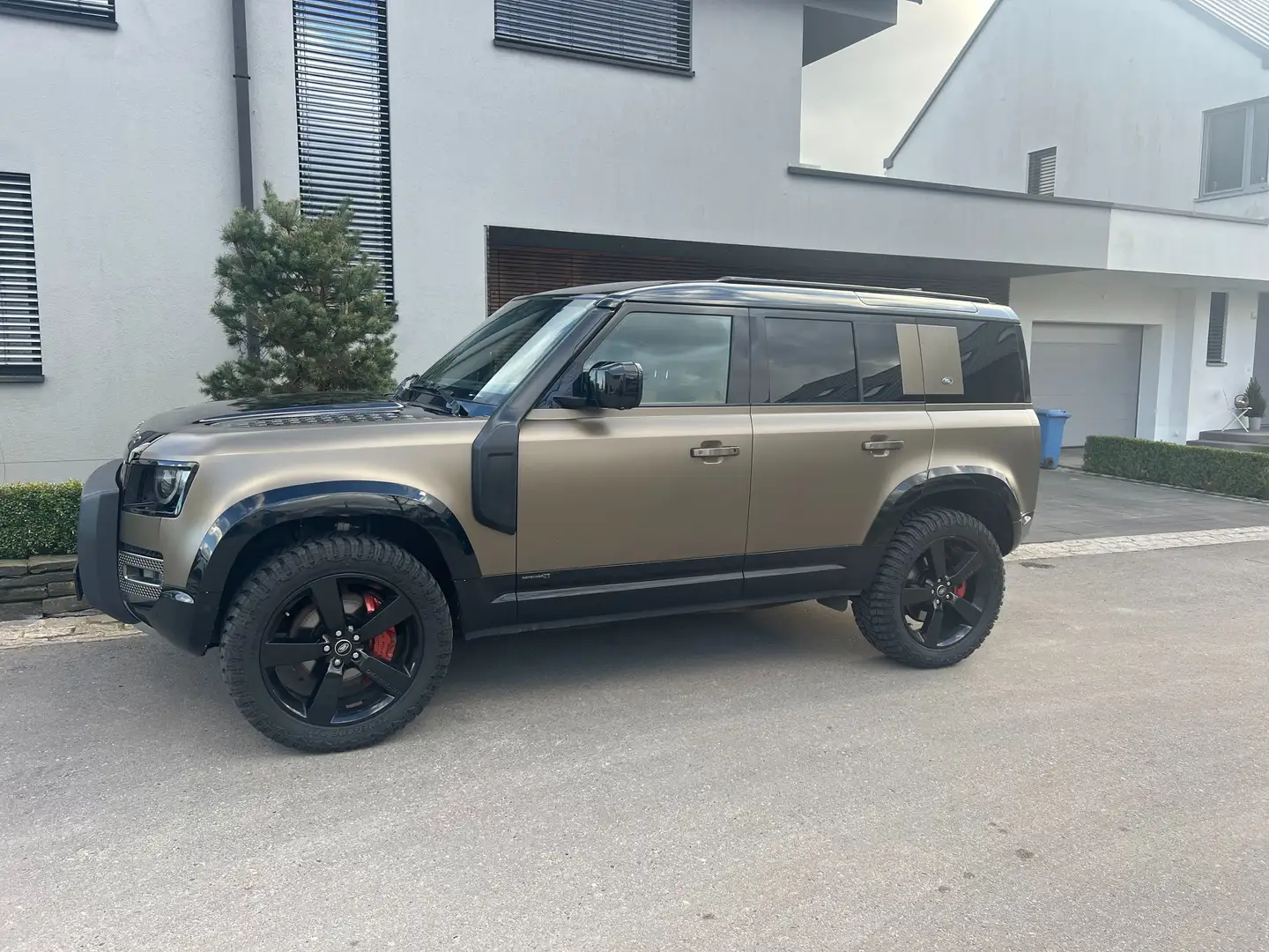 Land Rover Defender Defender 110 P400 X Bronze - 1