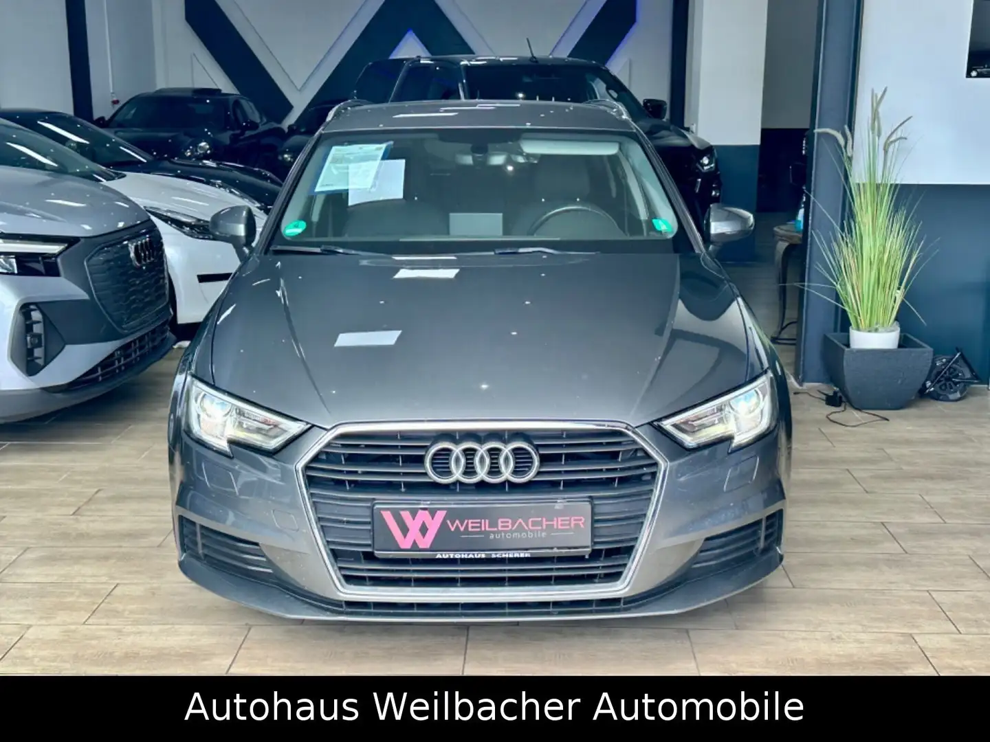 Audi A3 Sportback 30 TFSI * Xenon * Sitzheizung * Gris - 2
