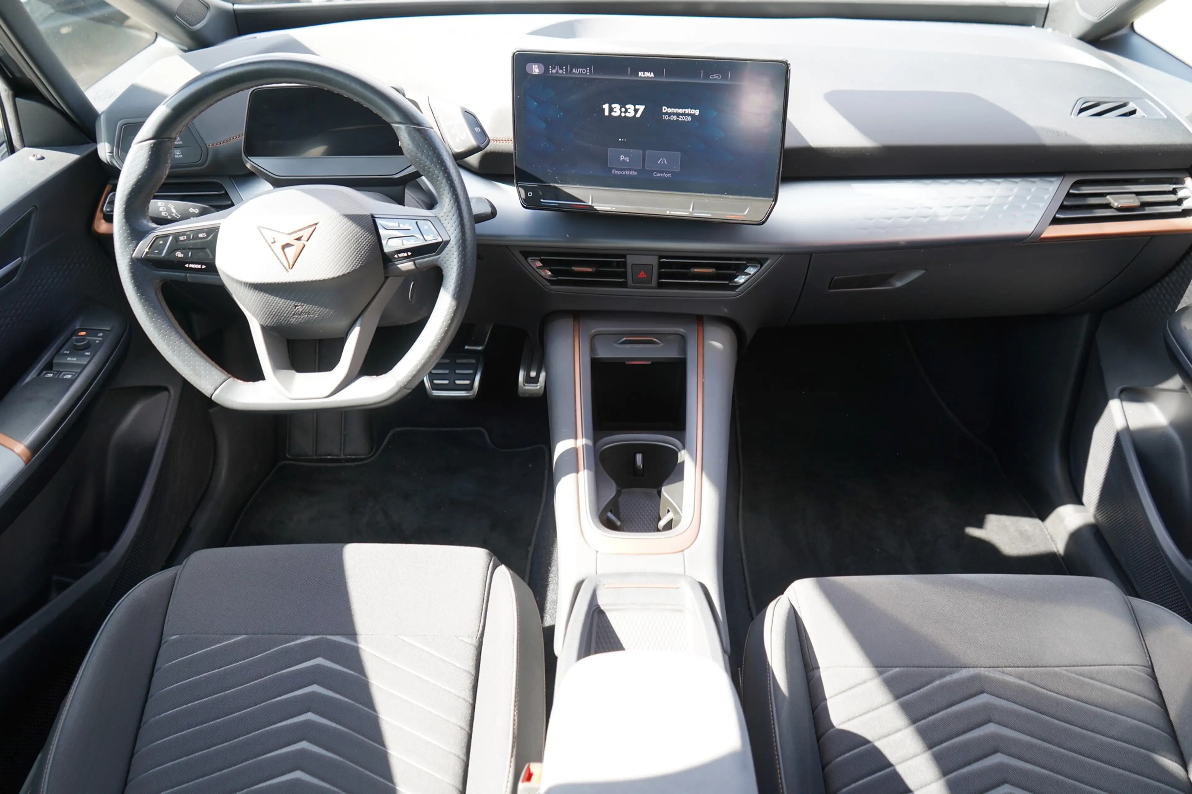 CUPRA Born 150 kW LED Navi ACC Kamera Sitzheizung PDC — photo 12