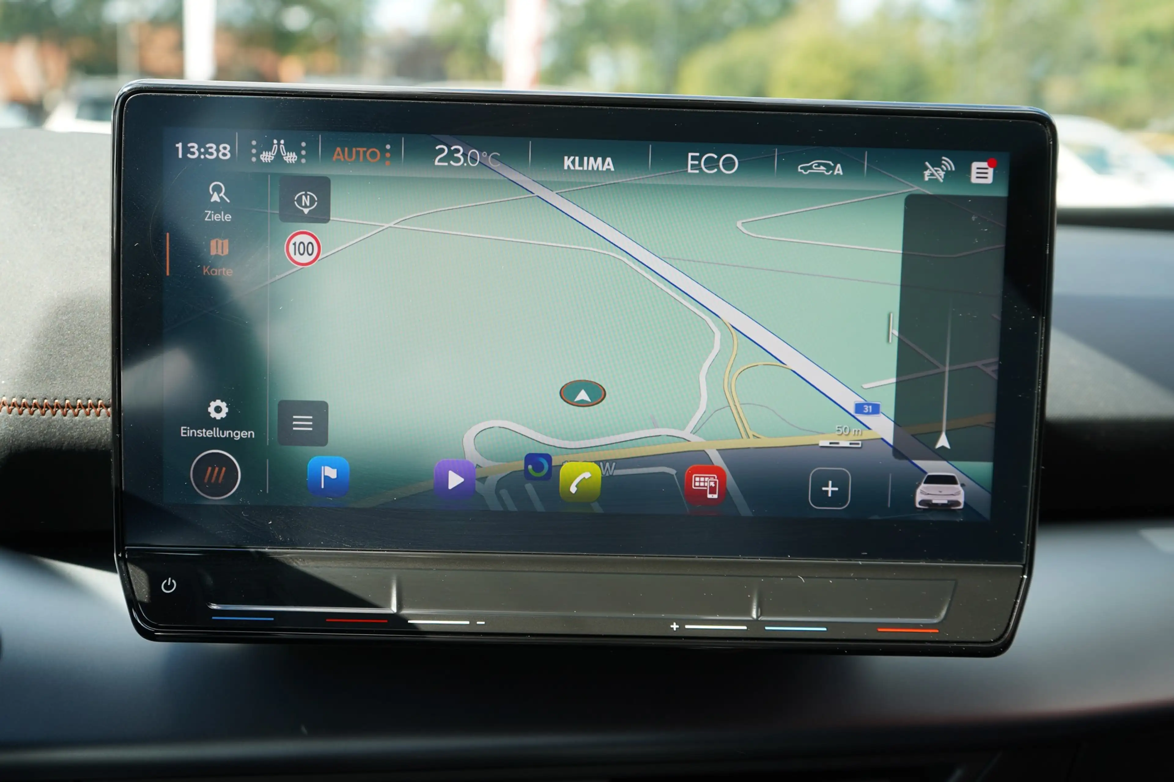CUPRA Born 150 kW LED Navi ACC Kamera Sitzheizung PDC — photo 14